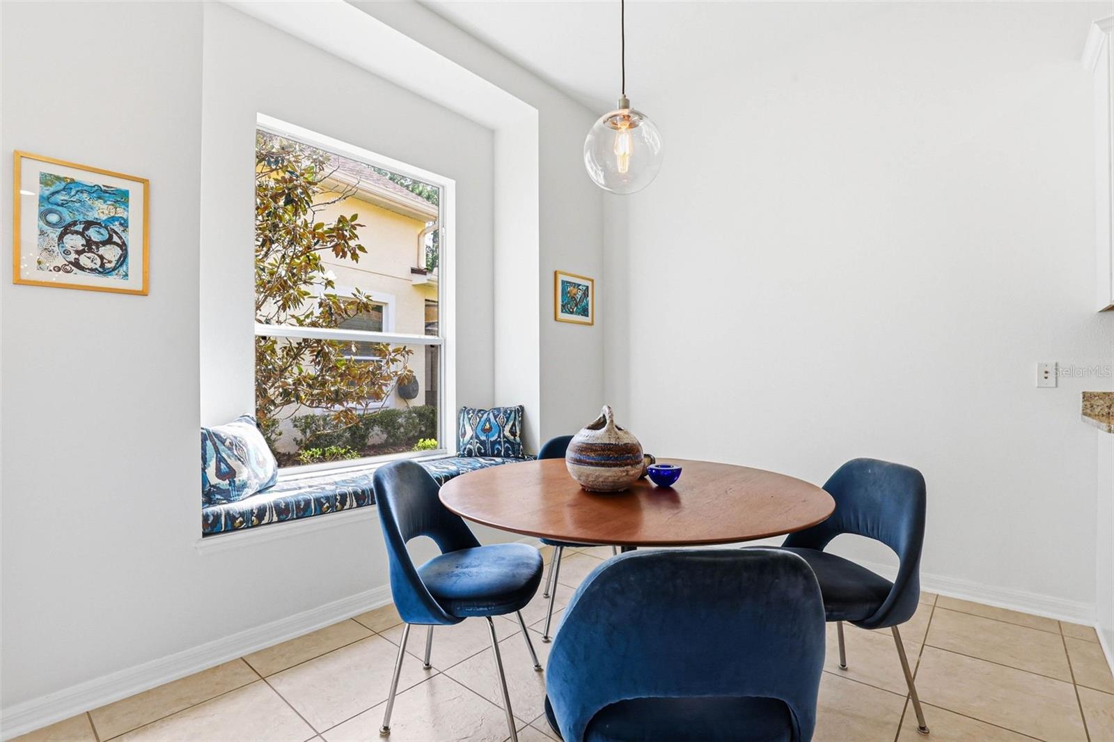 Listing photo id 16 for 8123 Camella Lane