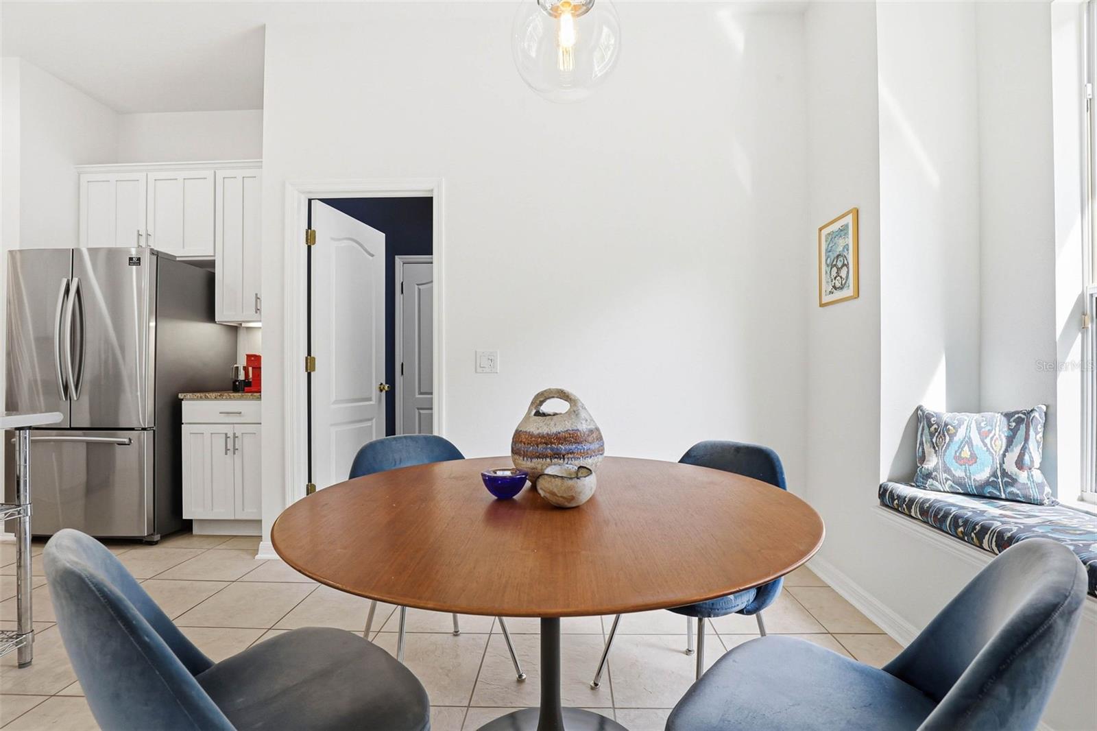 Listing photo id 17 for 8123 Camella Lane