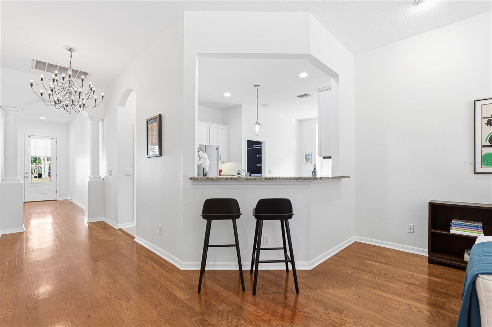 Listing photo id 20 for 8123 Camella Lane