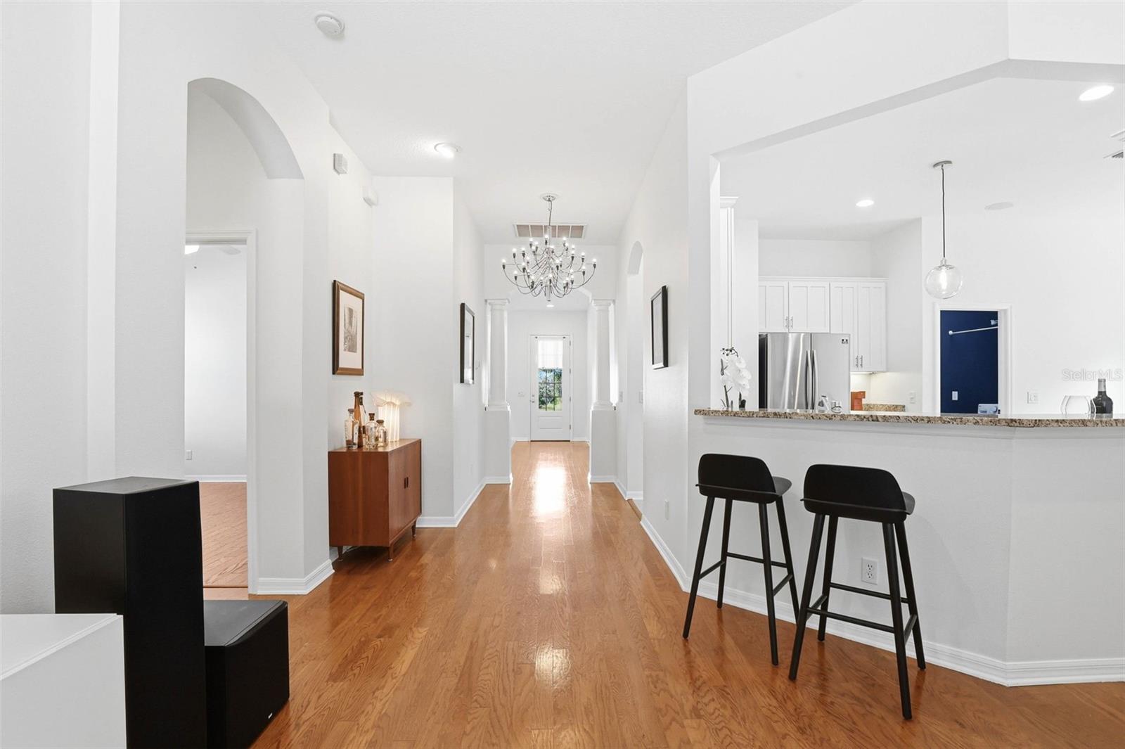 Listing photo id 21 for 8123 Camella Lane