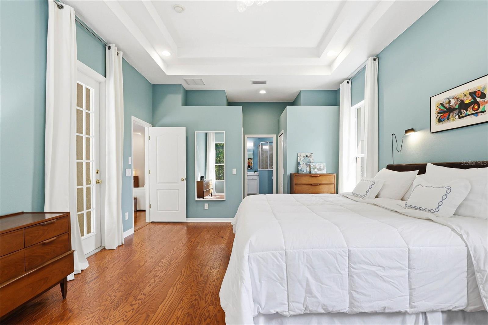 Listing photo id 33 for 8123 Camella Lane