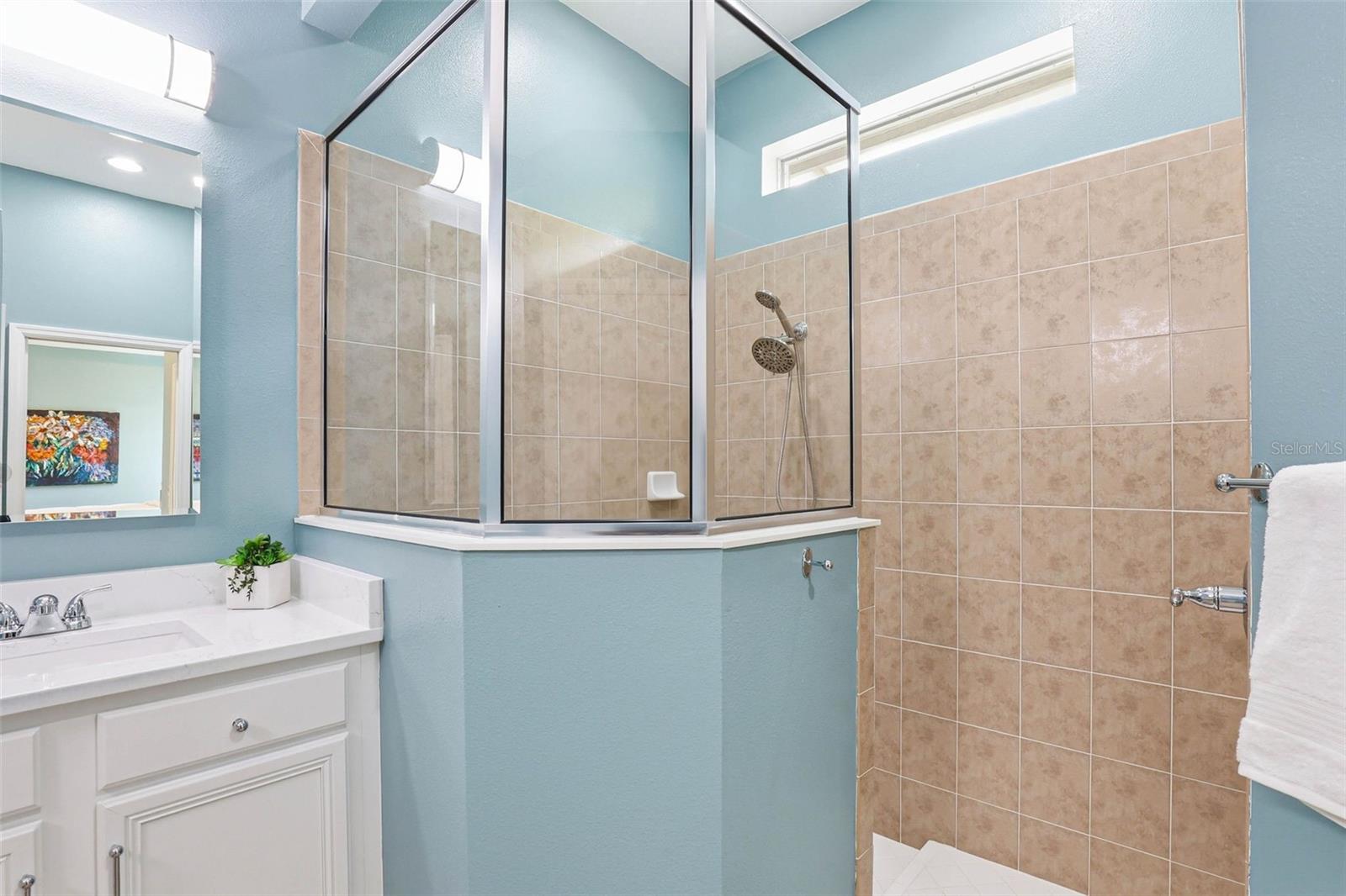 Listing photo id 38 for 8123 Camella Lane