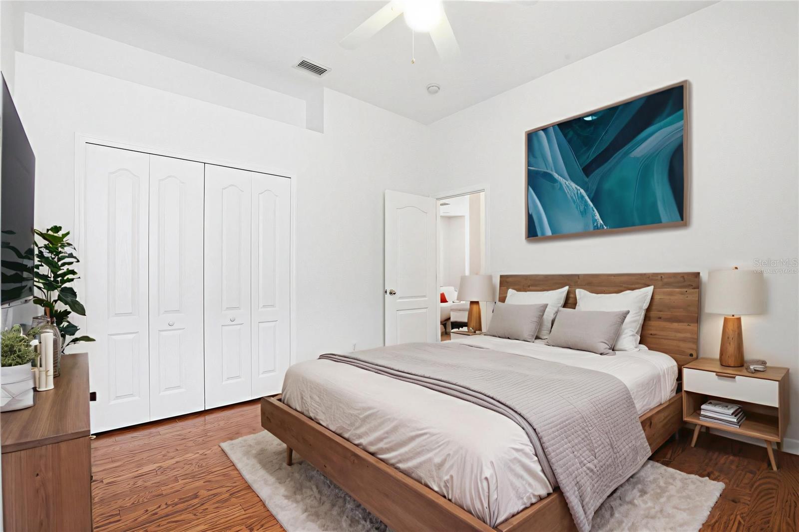 Listing photo id 43 for 8123 Camella Lane