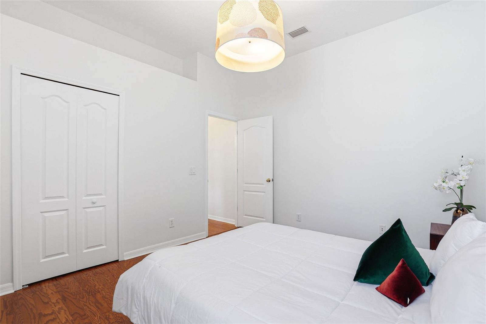 Listing photo id 47 for 8123 Camella Lane