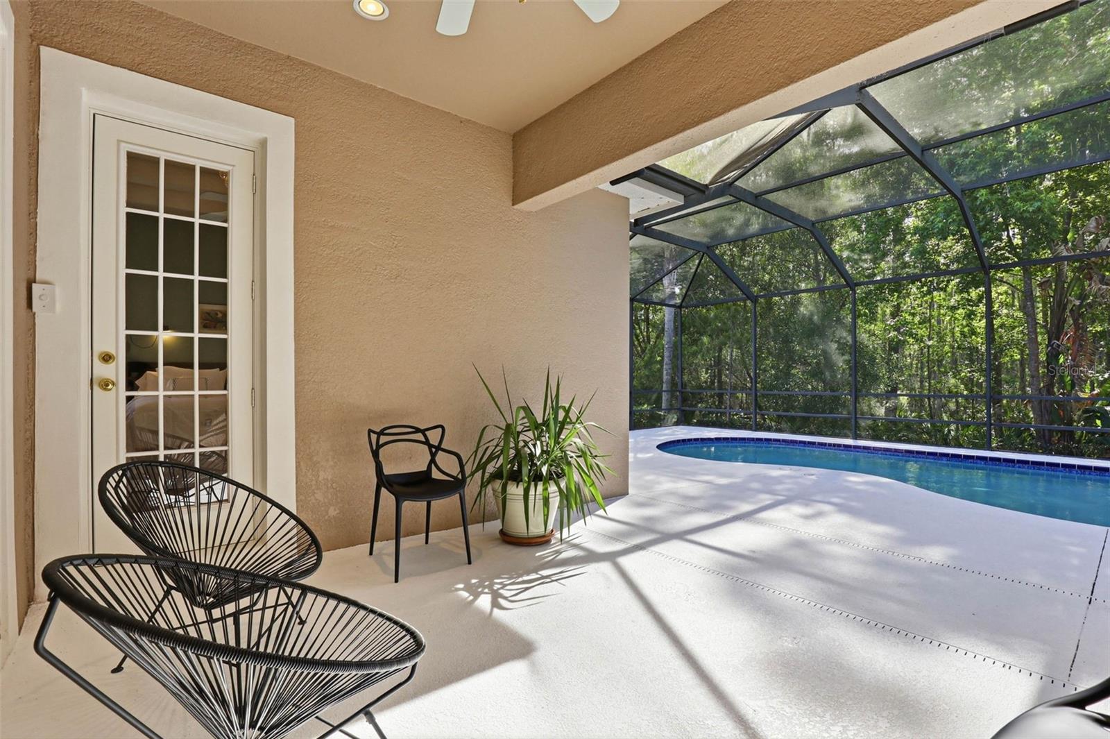 Listing photo id 52 for 8123 Camella Lane