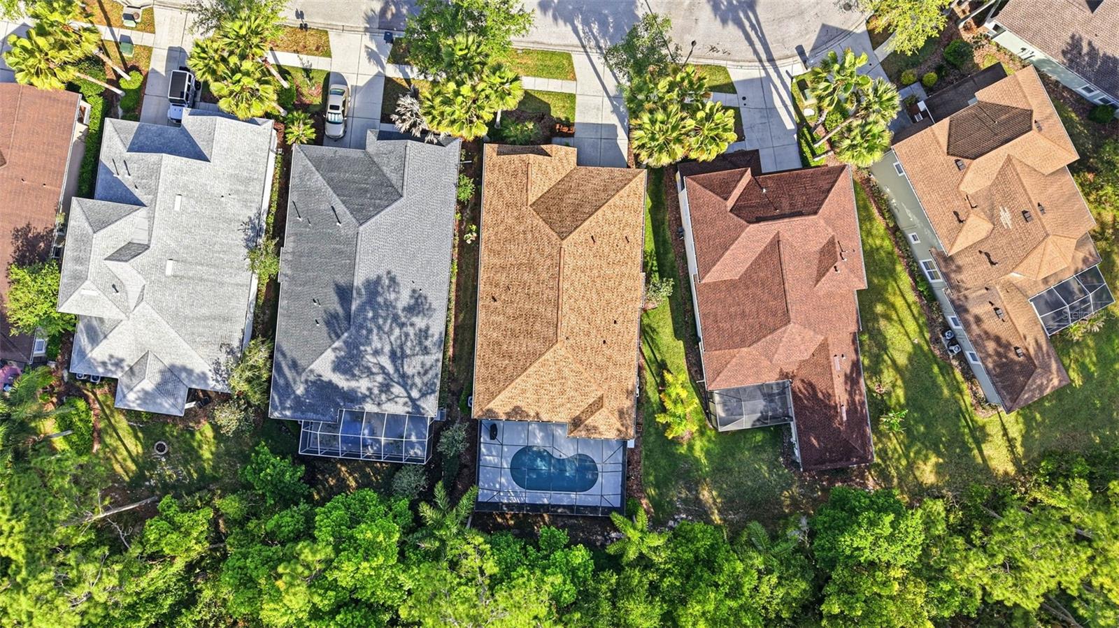 Listing photo id 76 for 8123 Camella Lane