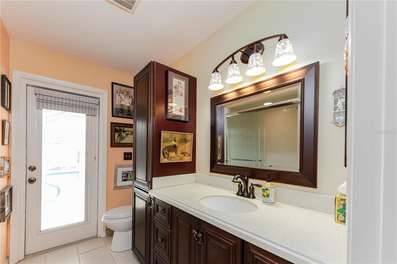 Image 20 of 30 For 1800 Liesl Drive E