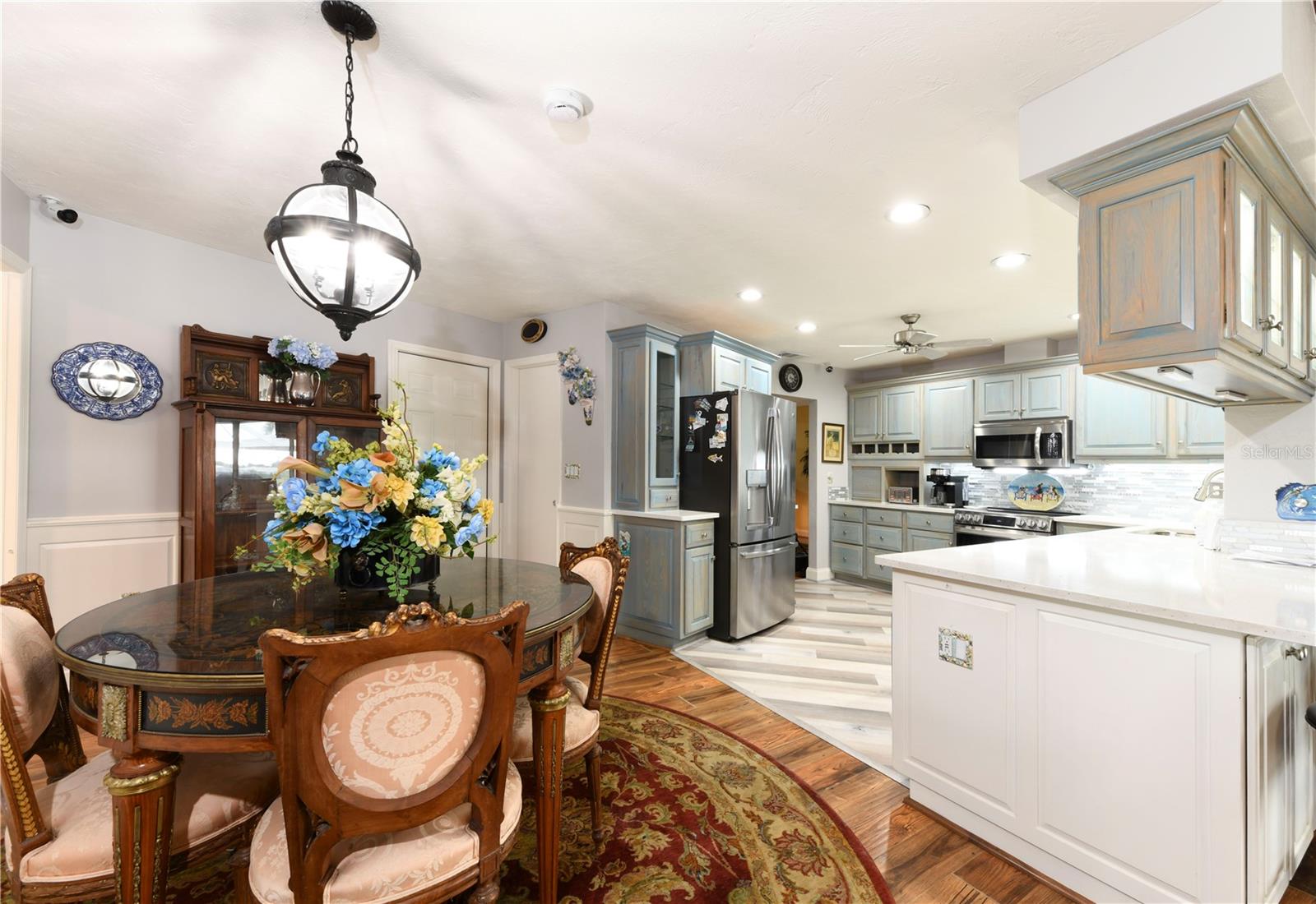 Image 6 of 30 For 1800 Liesl Drive E