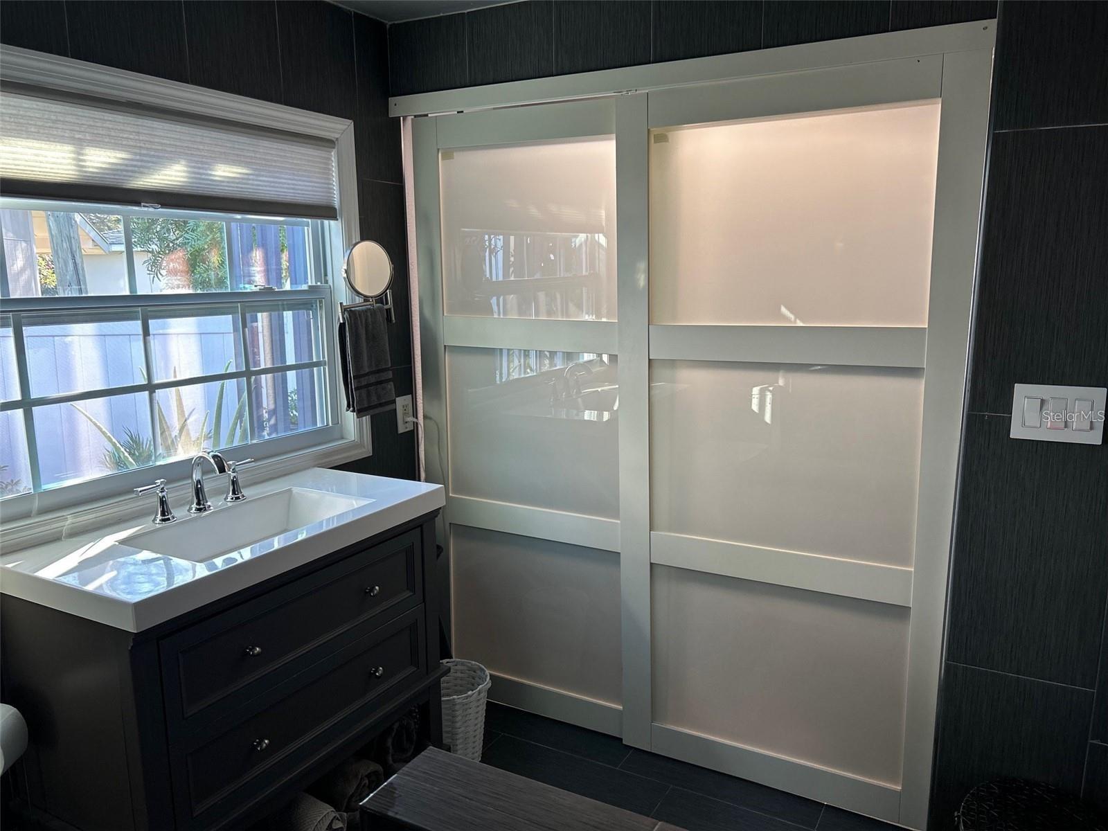 Image 26 of 32 For 6332 11th Avenue S