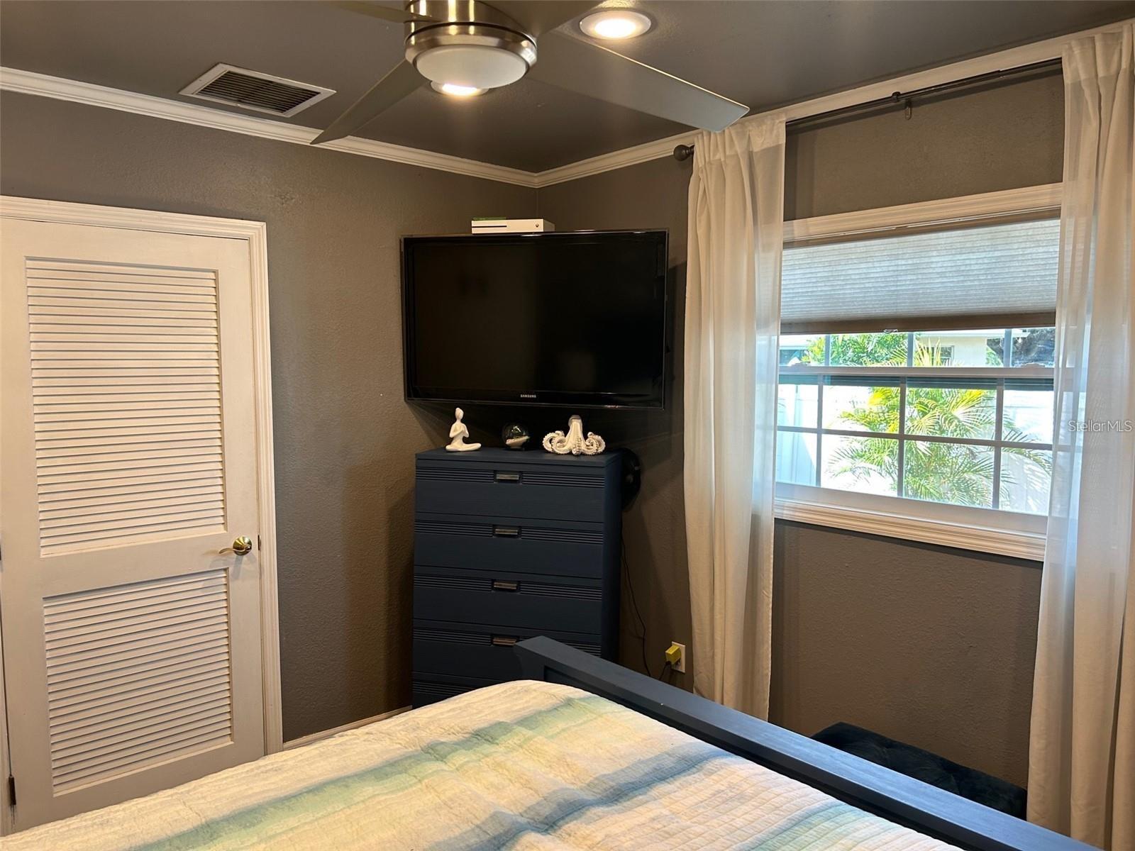 Image 29 of 32 For 6332 11th Avenue S