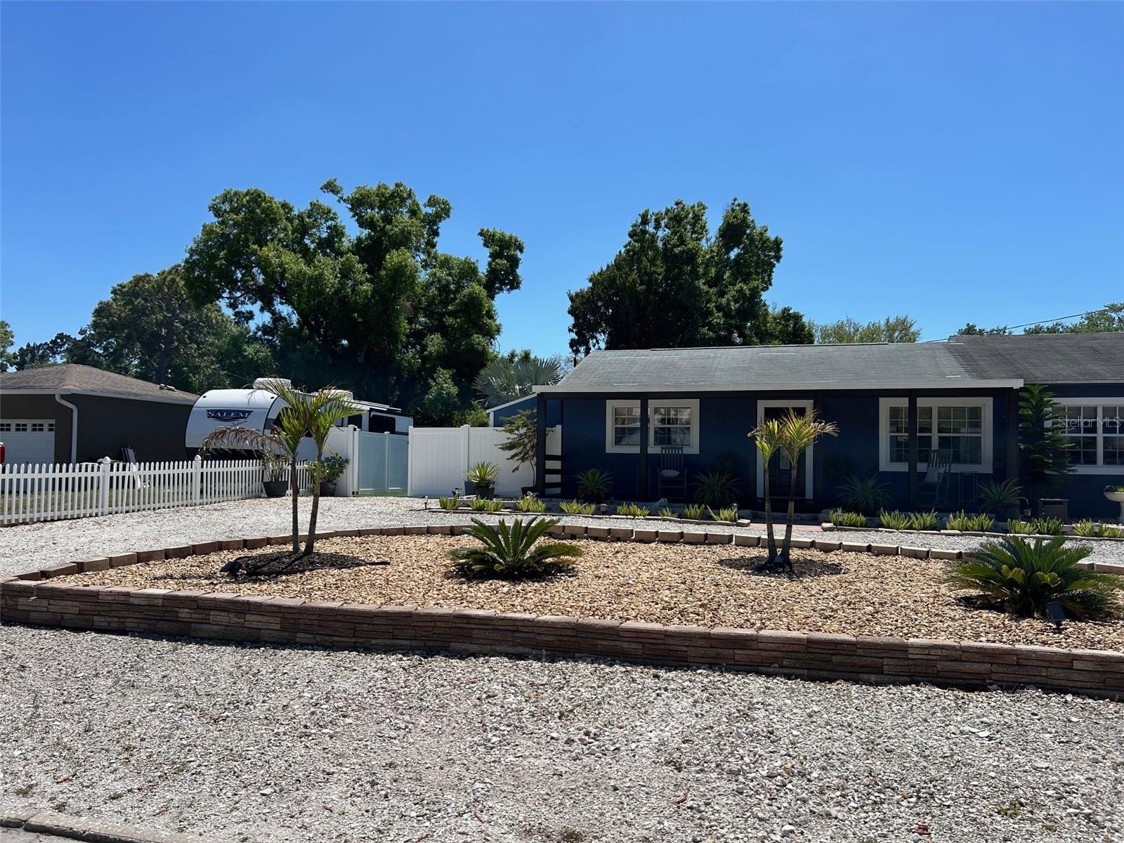 Image 3 of 32 For 6332 11th Avenue S