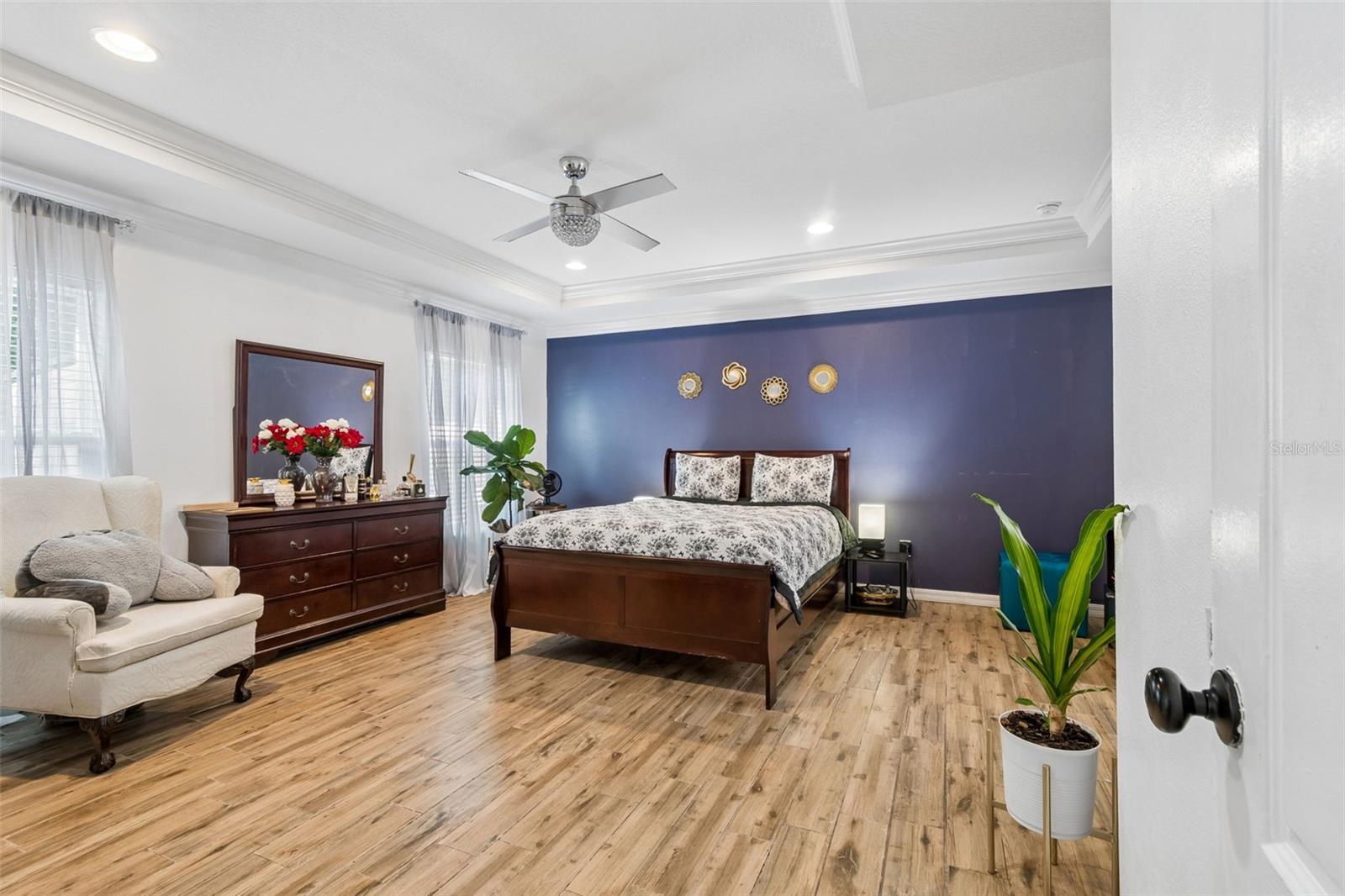 Image 15 of 35 For 13046 Linden Drive