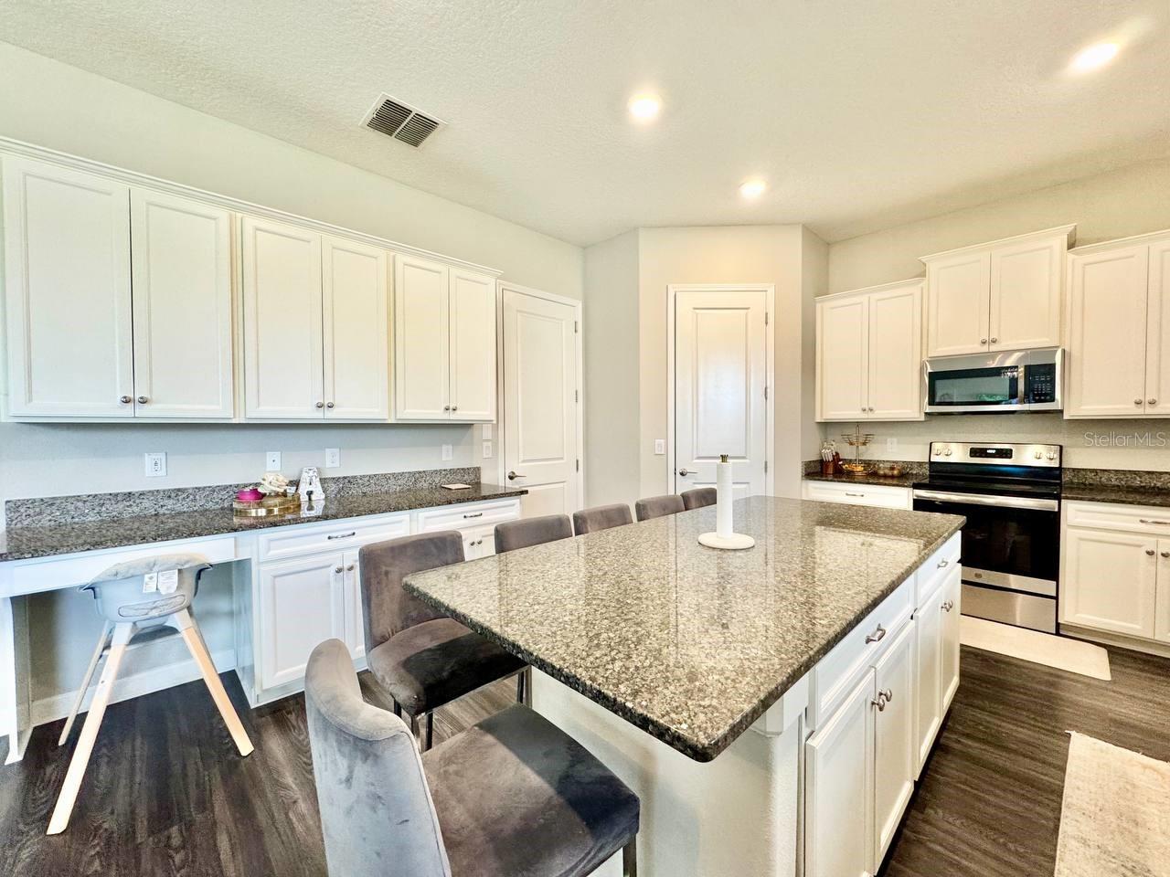 Image 12 of 45 For 2854 Hilliard Drive