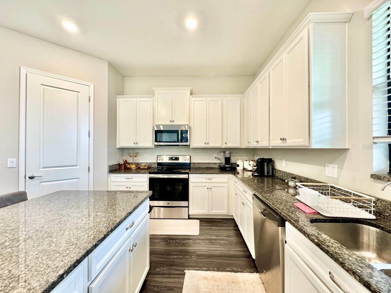 Image 16 of 45 For 2854 Hilliard Drive