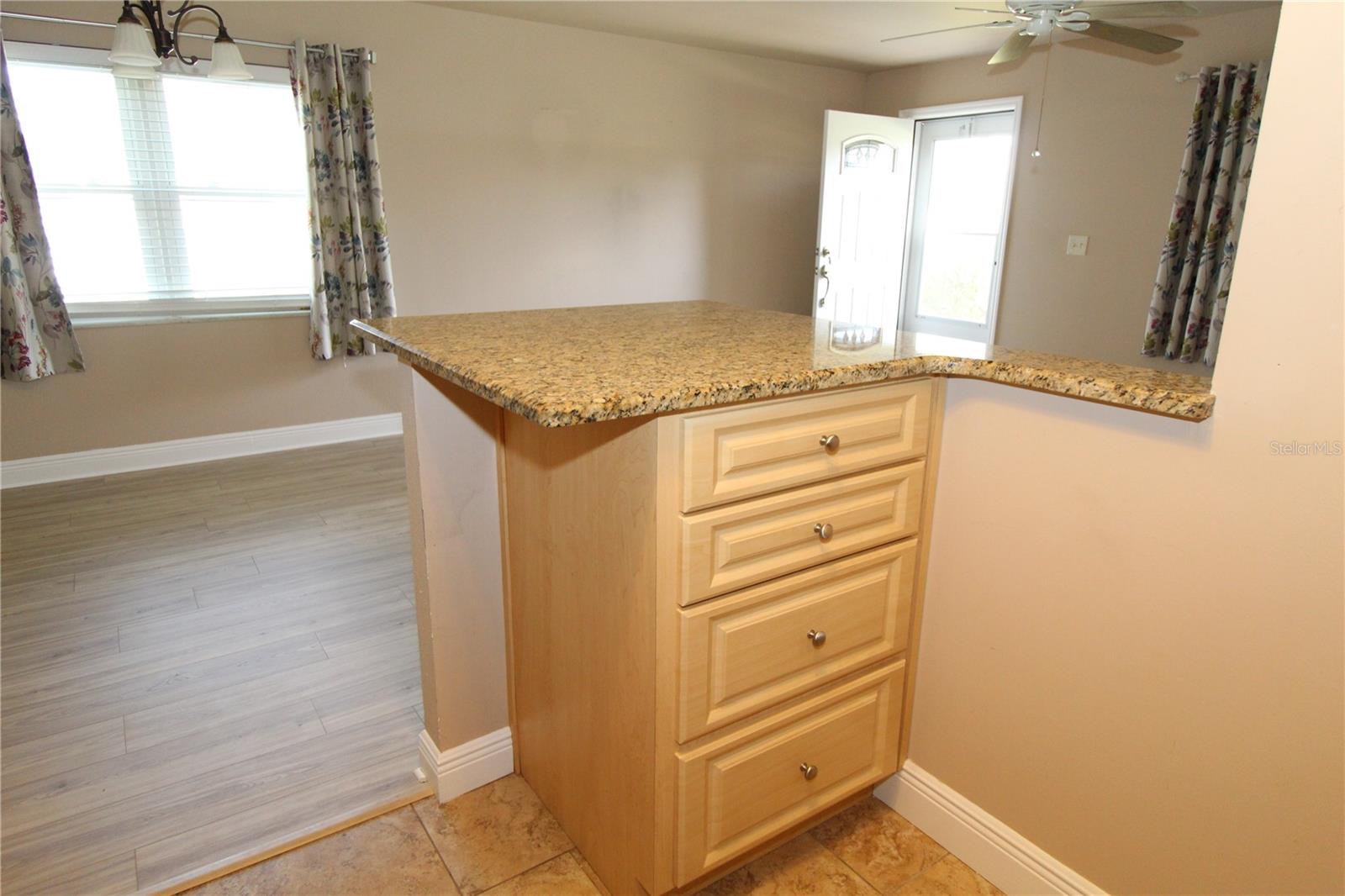 Image 11 of 38 For 2202 Clubhouse Drive 187