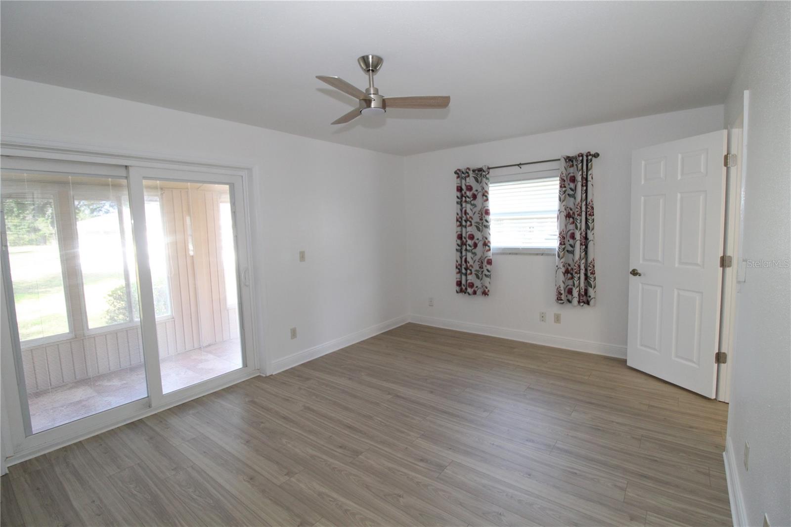 Image 15 of 38 For 2202 Clubhouse Drive 187