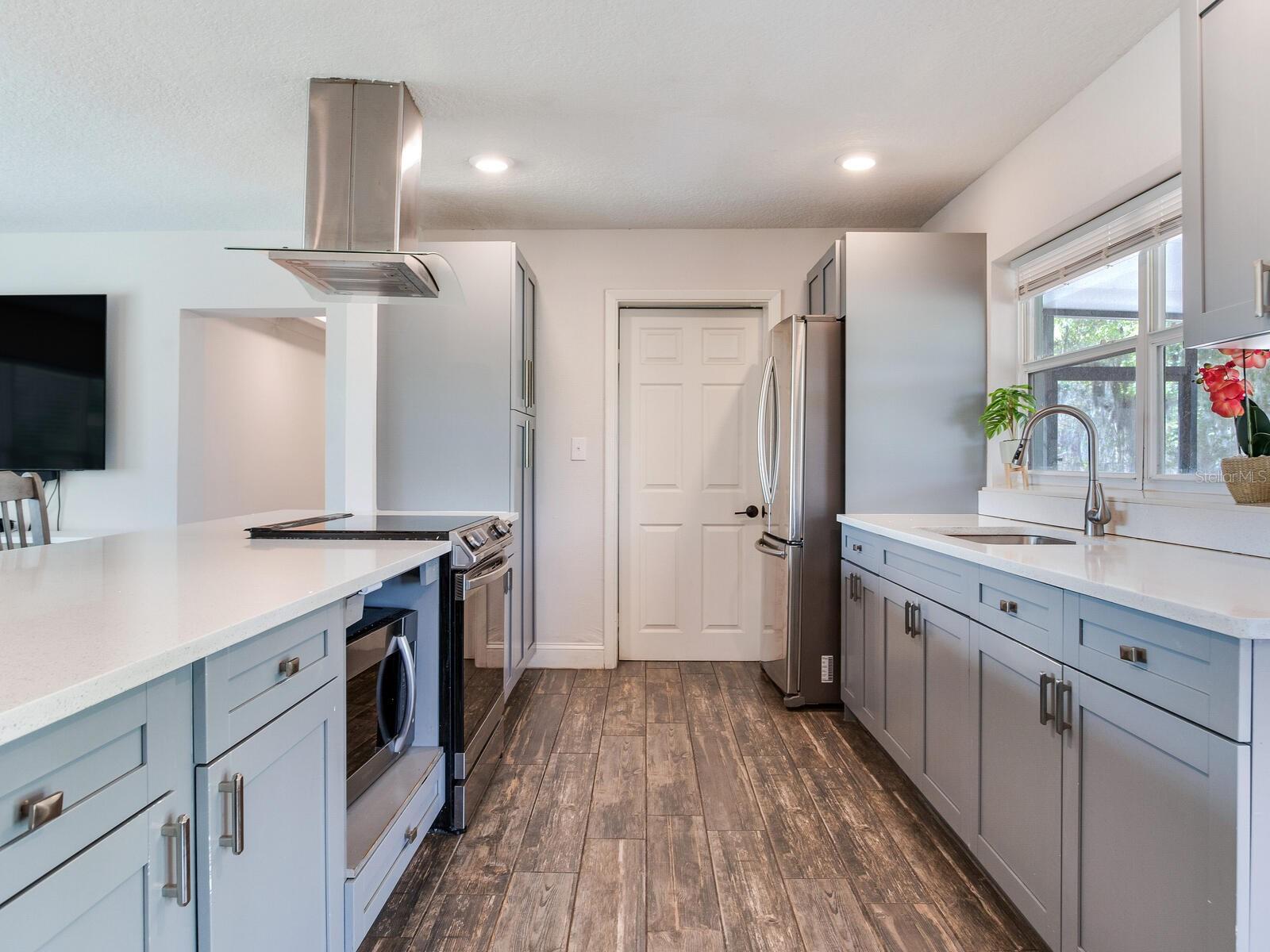 Listing photo id 15 for 9819 Allen Road