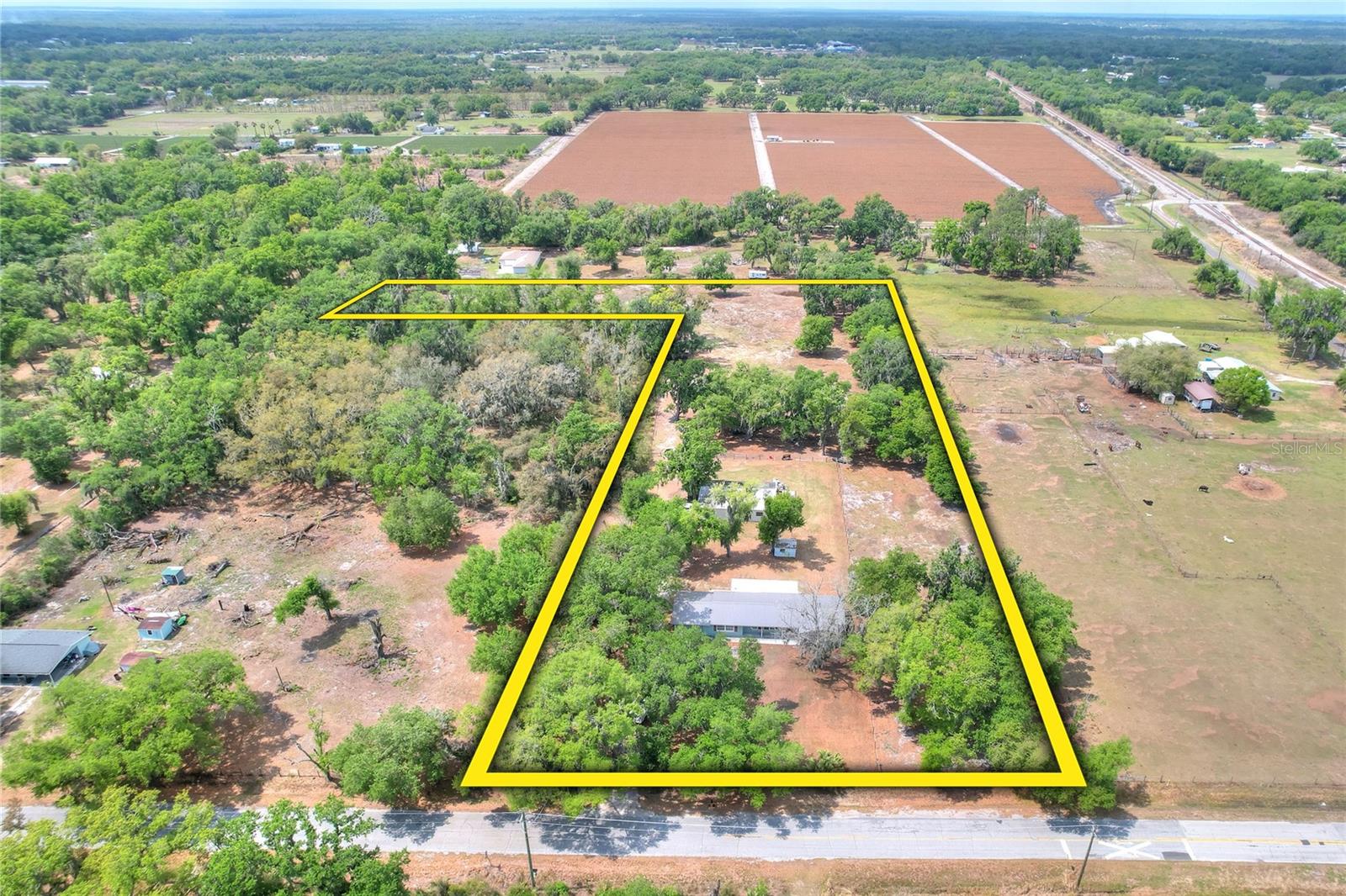 Listing photo id 0 for 9819 Allen Road