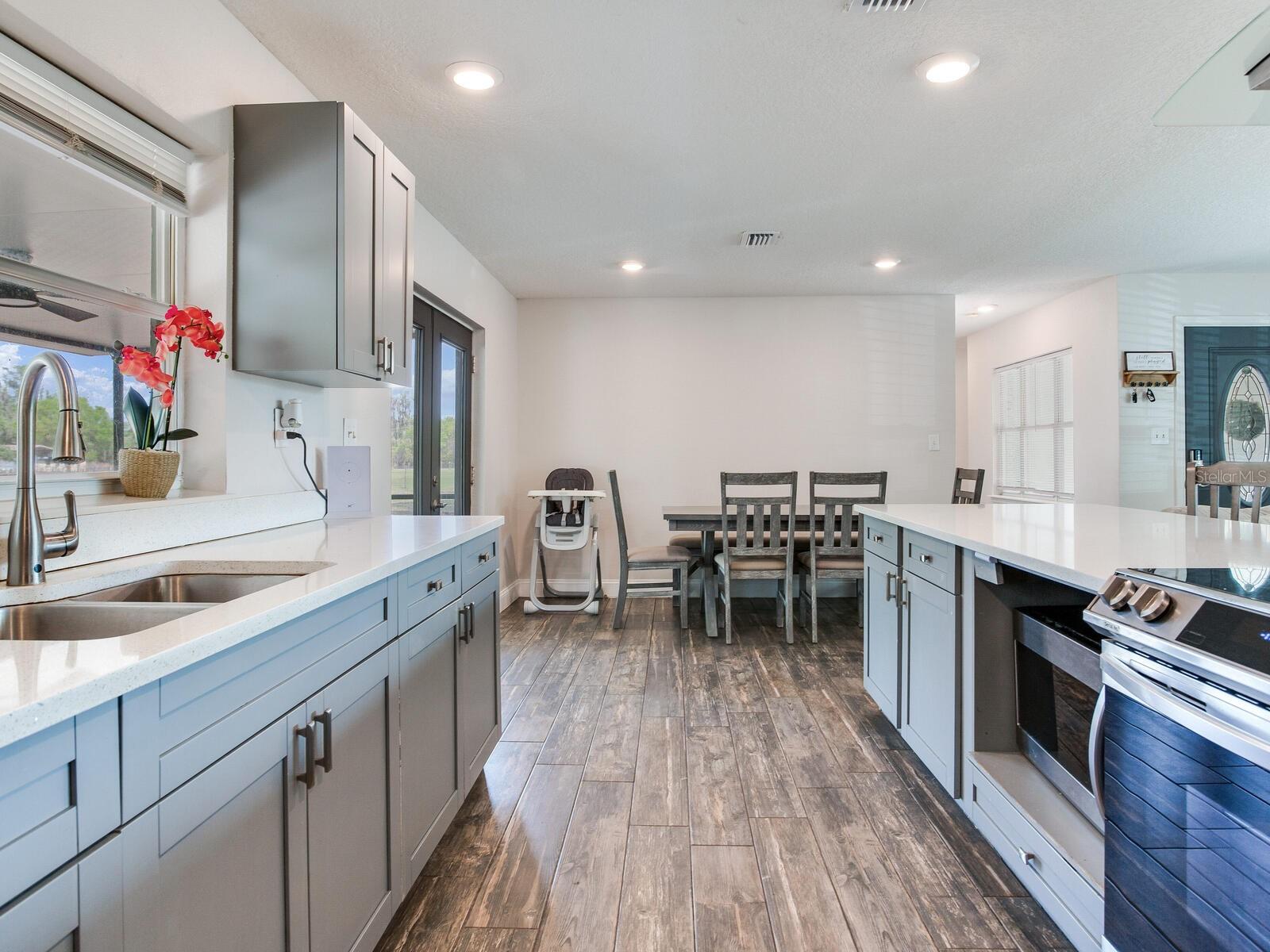 Listing photo id 19 for 9819 Allen Road