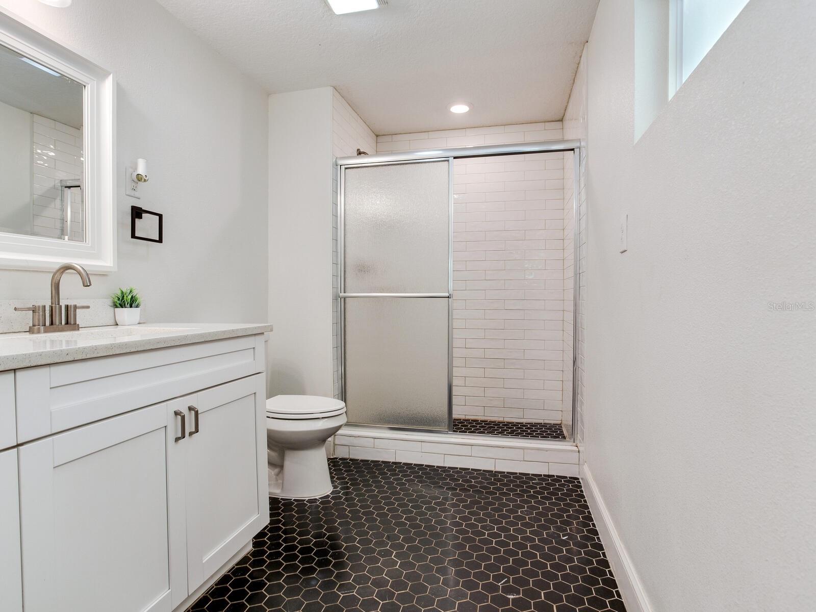 Listing photo id 28 for 9819 Allen Road