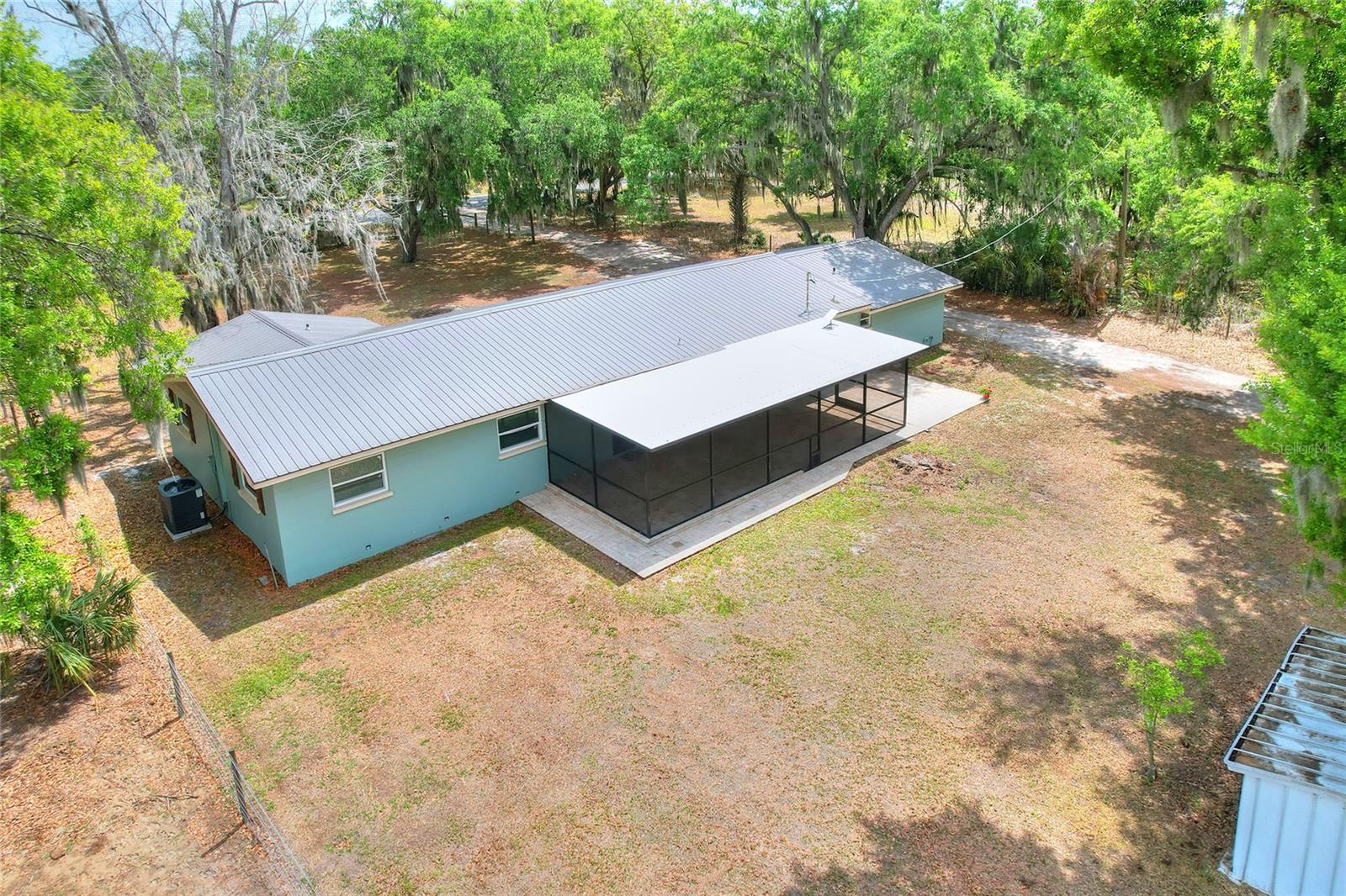 Listing photo id 41 for 9819 Allen Road