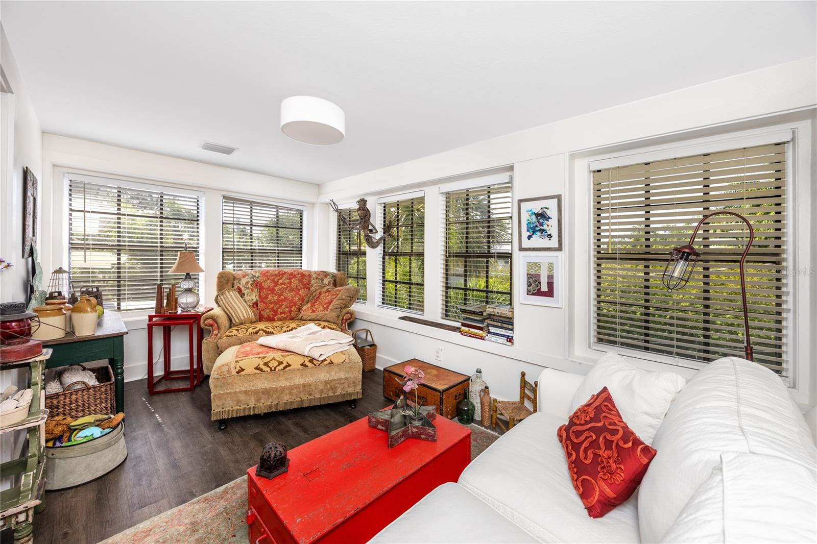 Image 16 of 23 For 1020 Rome Avenue A