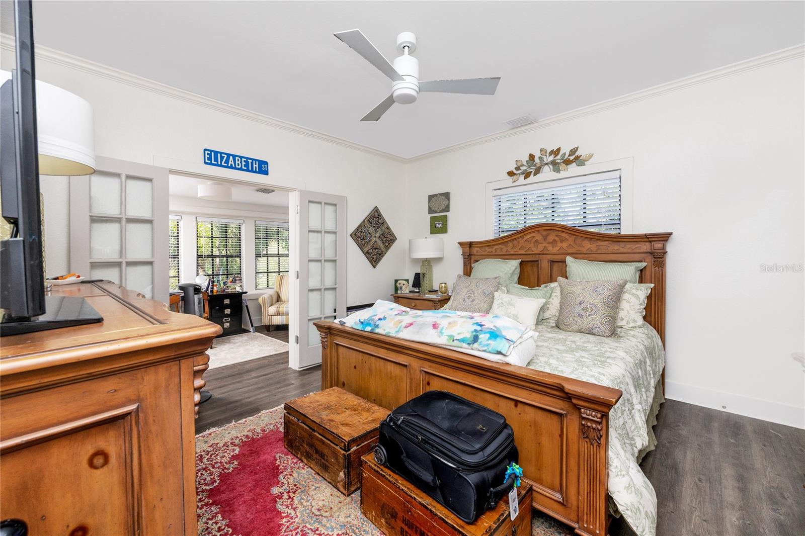 Image 18 of 23 For 1020 Rome Avenue A