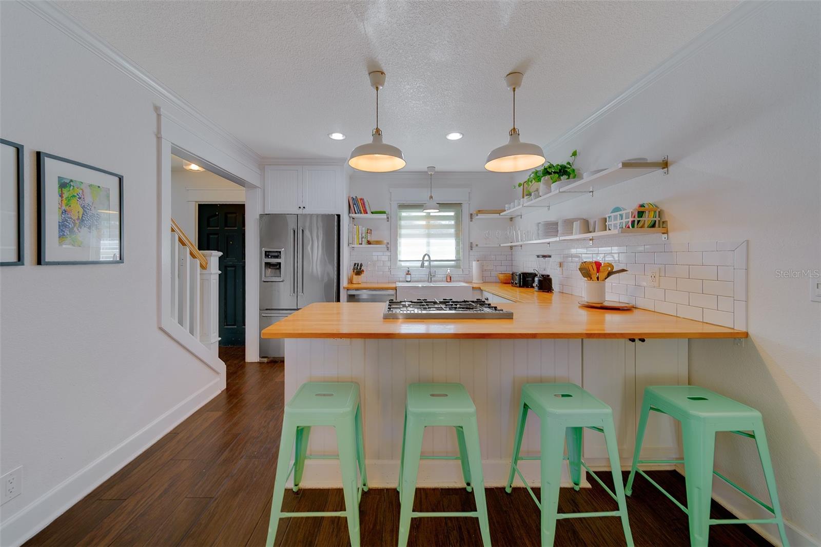 Image 19 of 58 For 14984 Newport Road