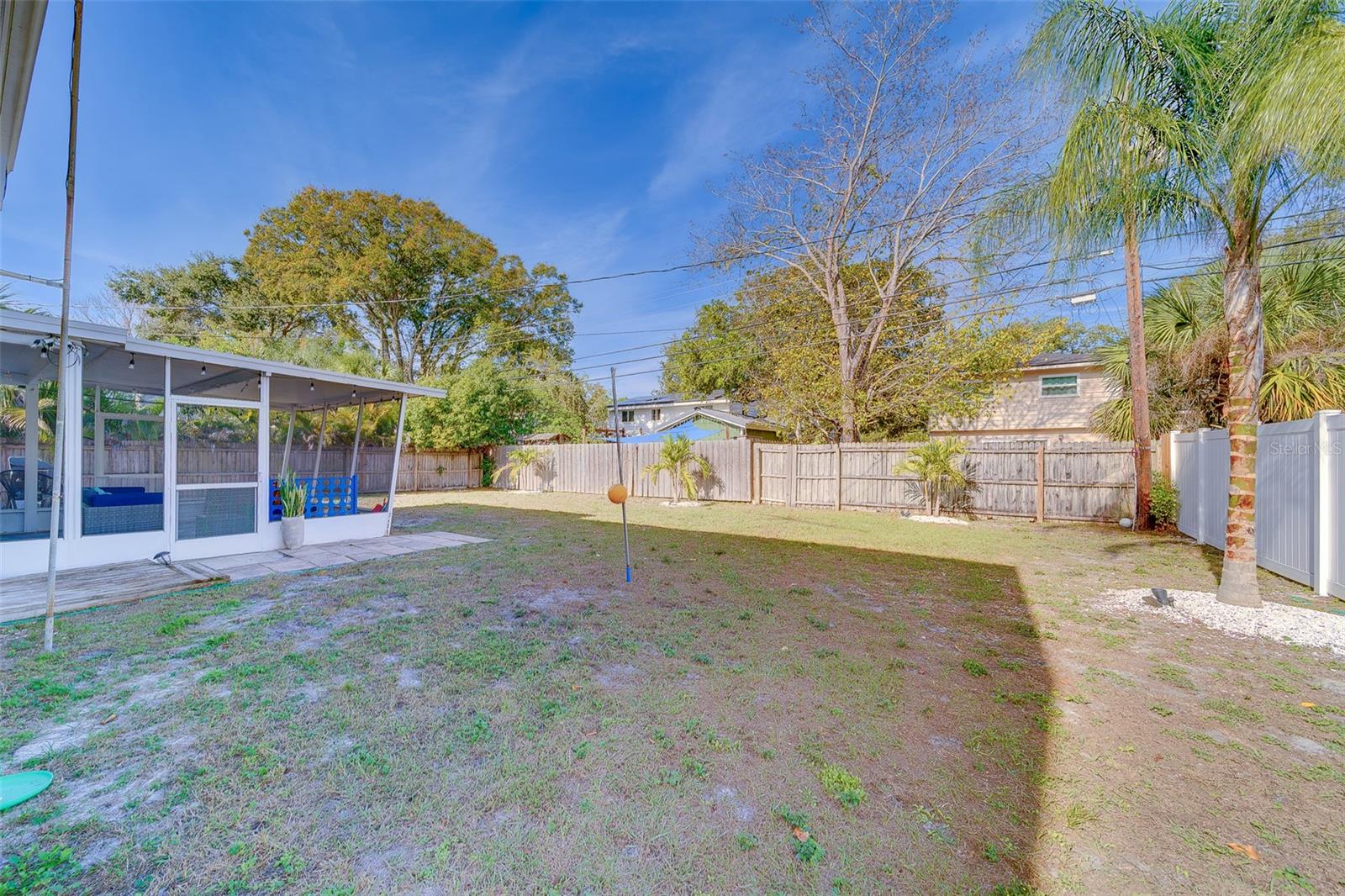 Image 51 of 58 For 14984 Newport Road