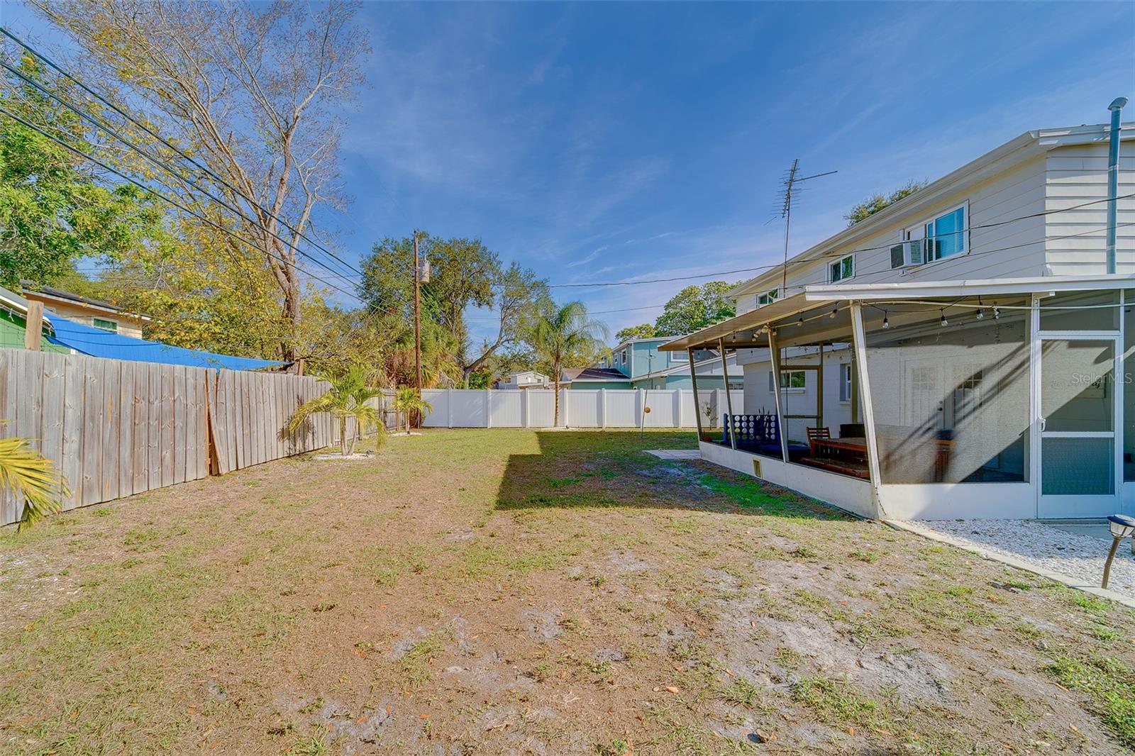 Image 52 of 58 For 14984 Newport Road