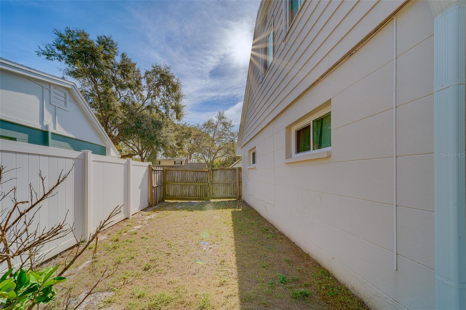 Image 54 of 58 For 14984 Newport Road