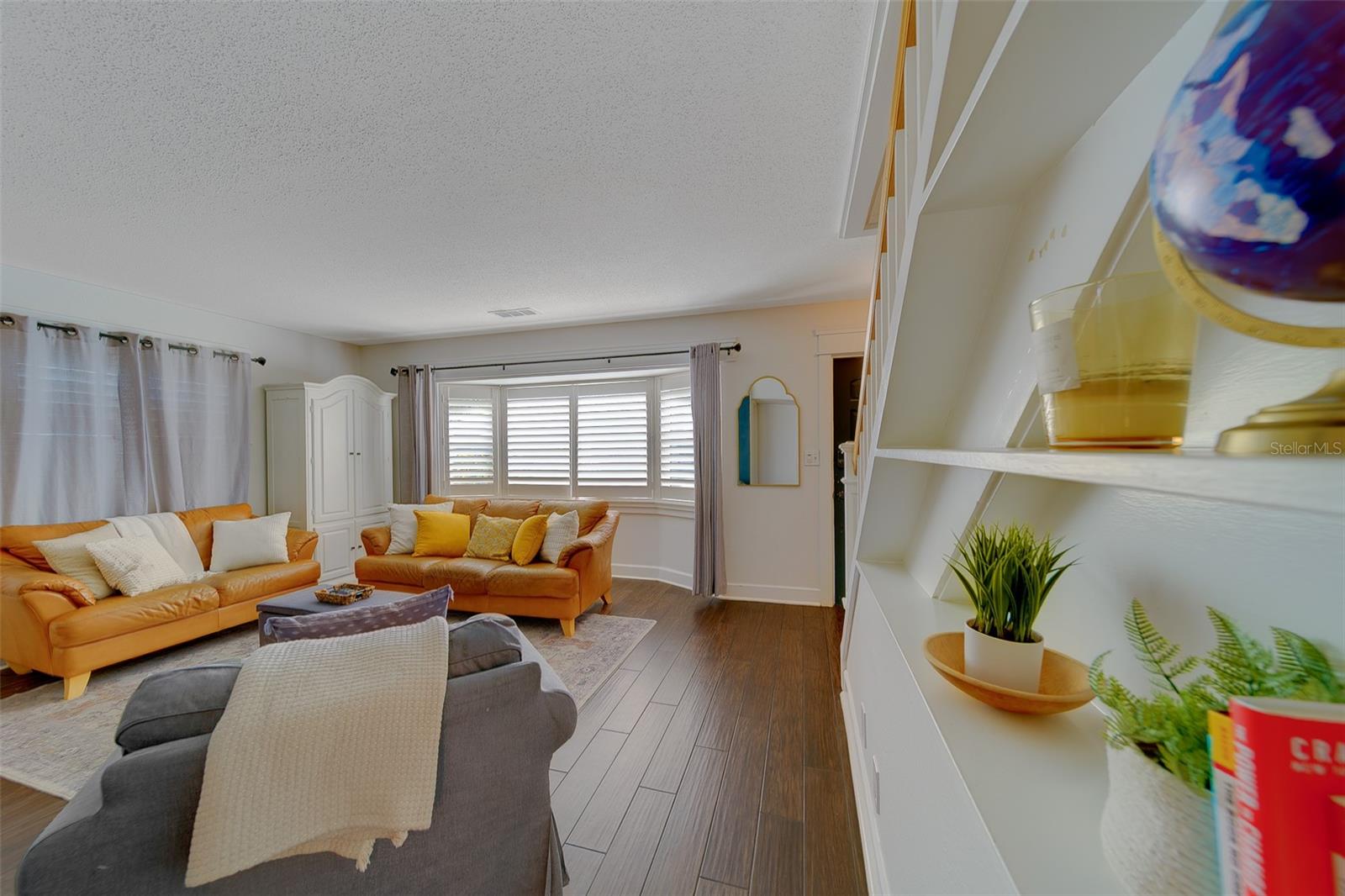 Image 7 of 58 For 14984 Newport Road