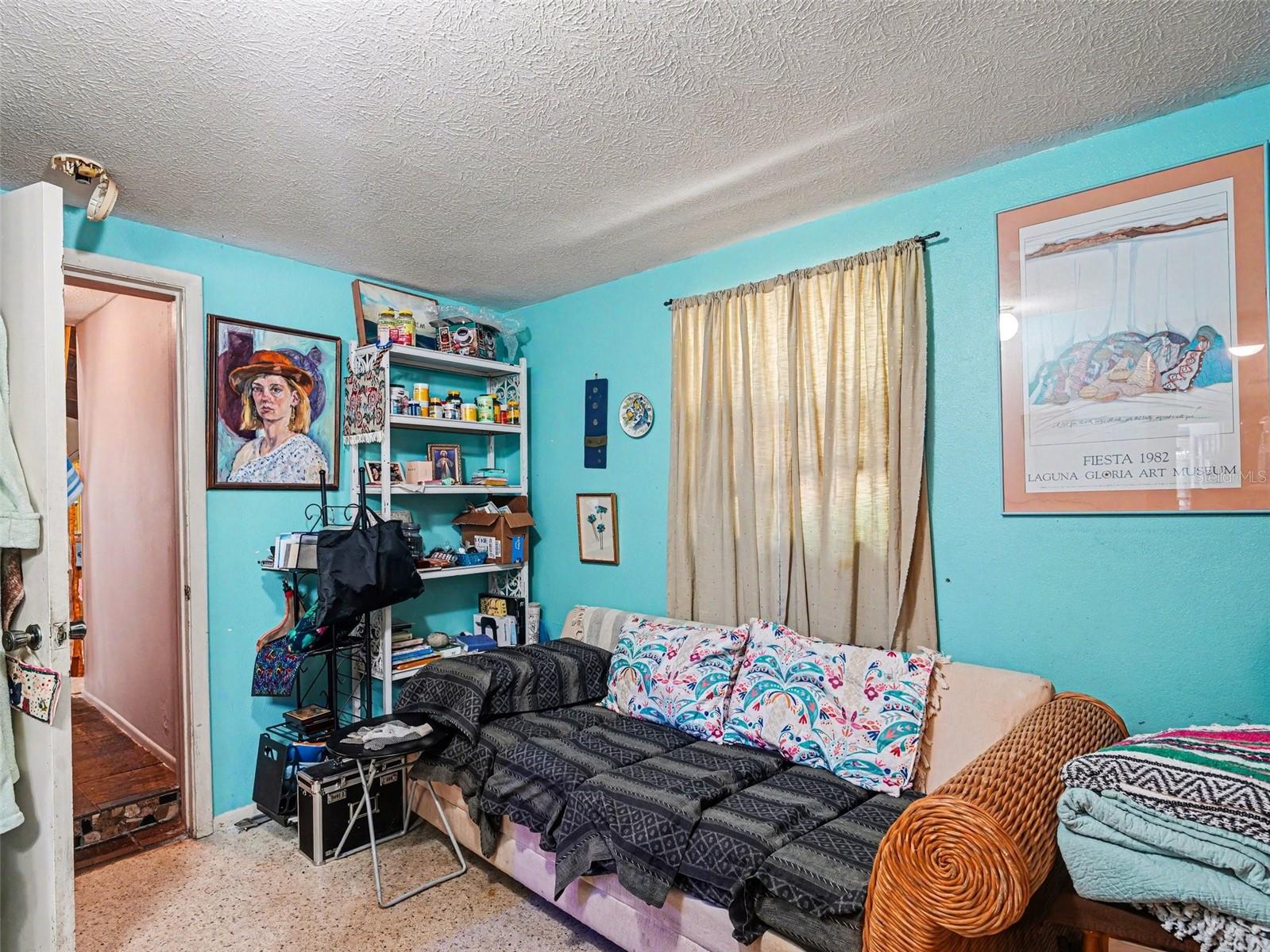 Image 5 of 17 For 5301 Angeles Avenue