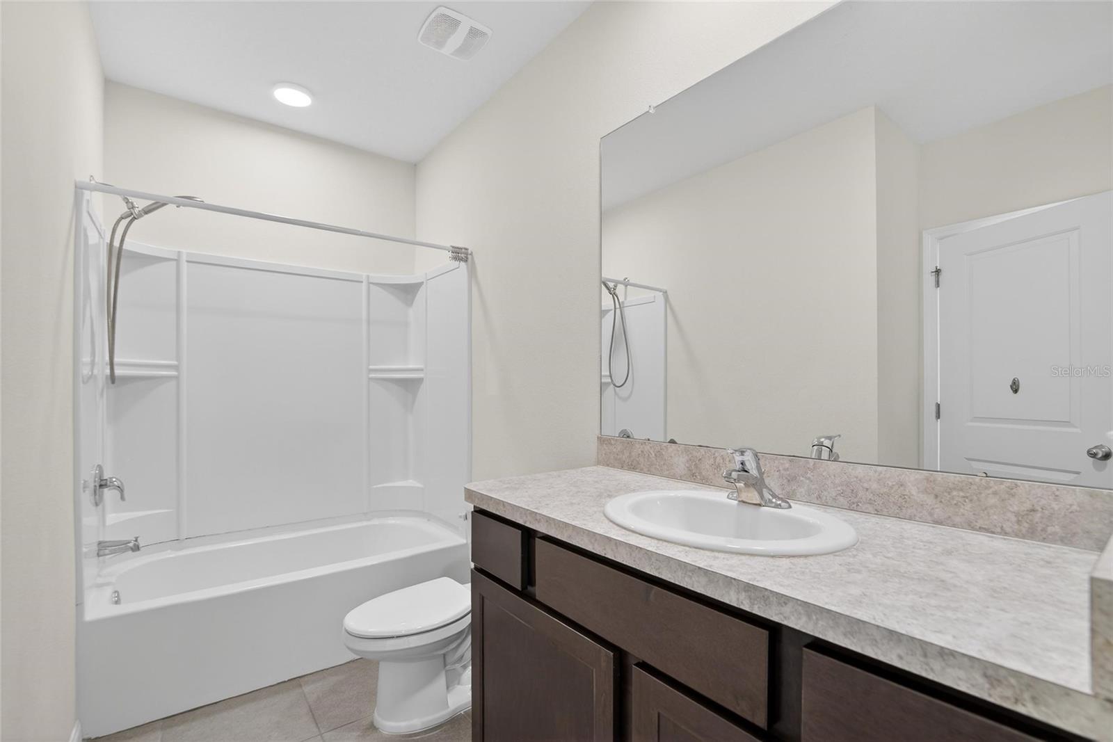 Image 26 of 57 For 6946 Breezy Palm Drive