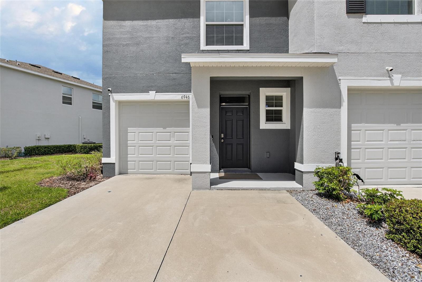 Image 4 of 57 For 6946 Breezy Palm Drive