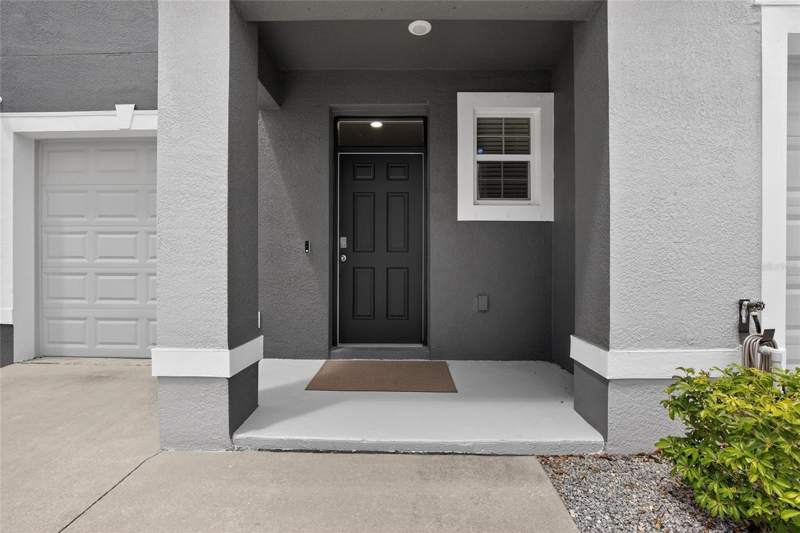 Image 5 of 57 For 6946 Breezy Palm Drive