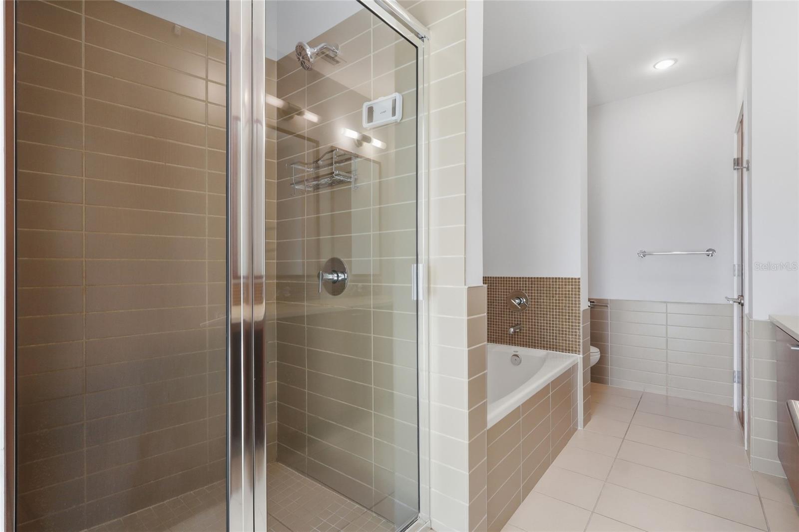 Image 13 of 32 For 111 12th Street 1811