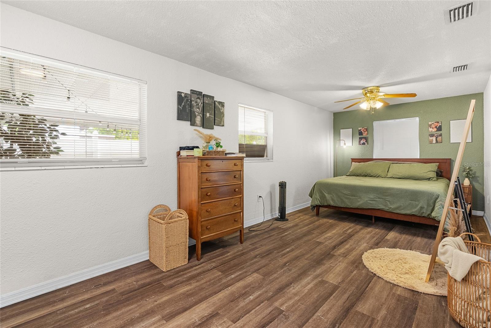 Image 13 of 35 For 4040 68th Avenue N