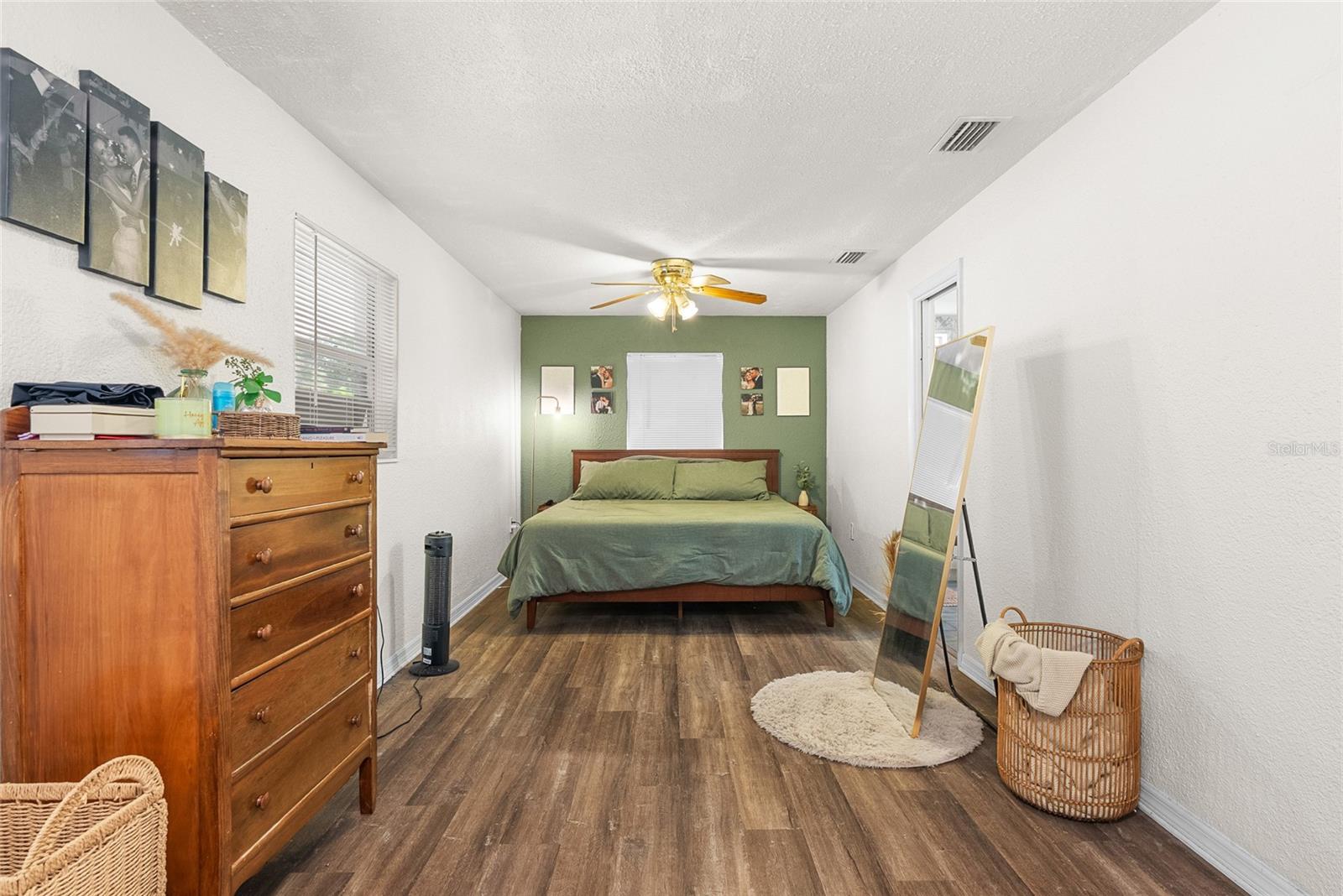 Image 15 of 35 For 4040 68th Avenue N