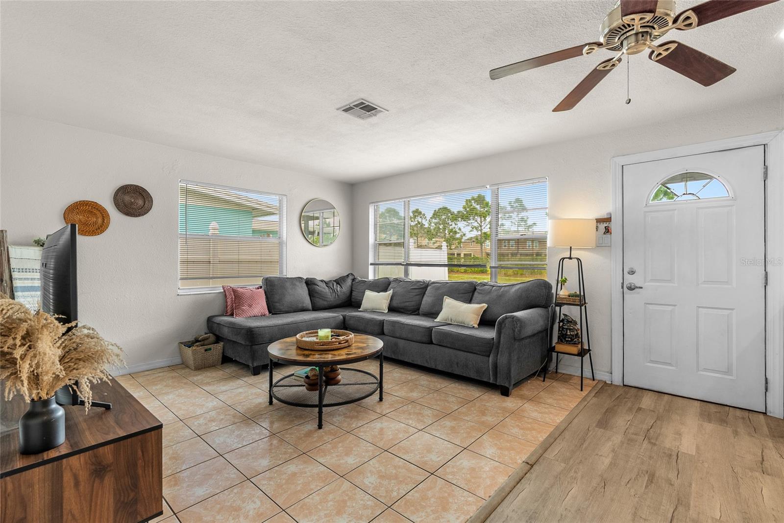 Image 5 of 35 For 4040 68th Avenue N