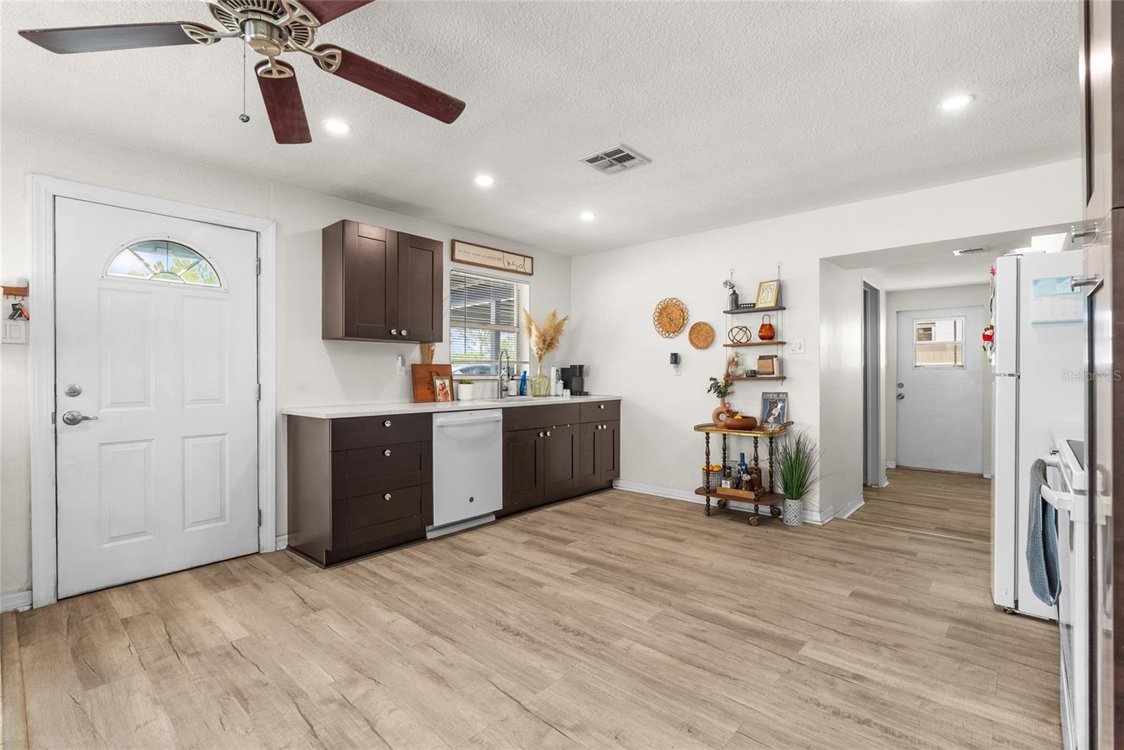 Image 8 of 35 For 4040 68th Avenue N