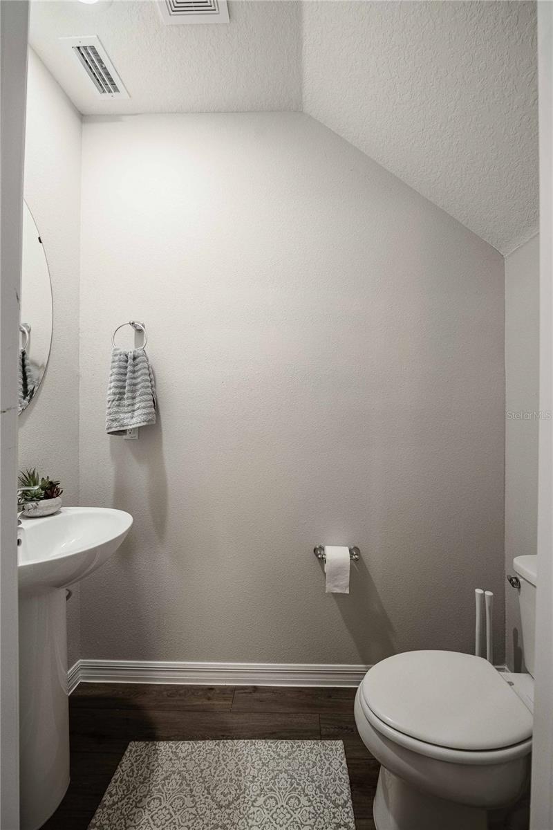 Image 16 of 36 For 4345 Hillock Boulevard