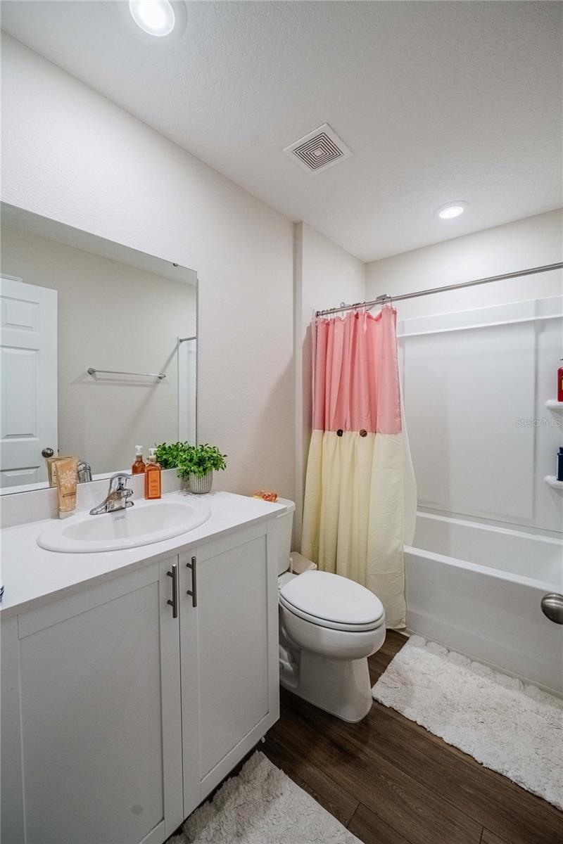 Image 24 of 36 For 4345 Hillock Boulevard