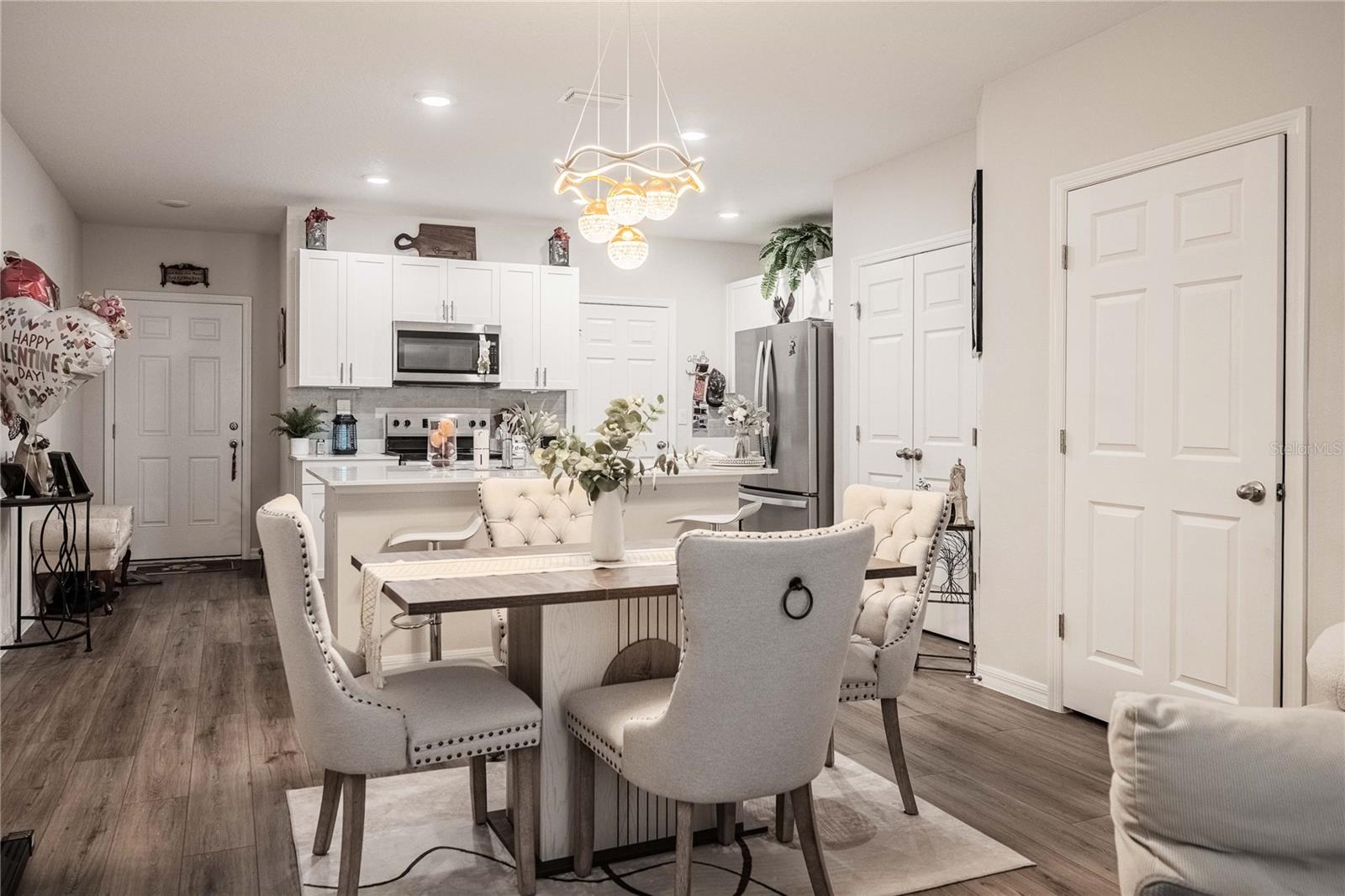 Image 7 of 36 For 4345 Hillock Boulevard