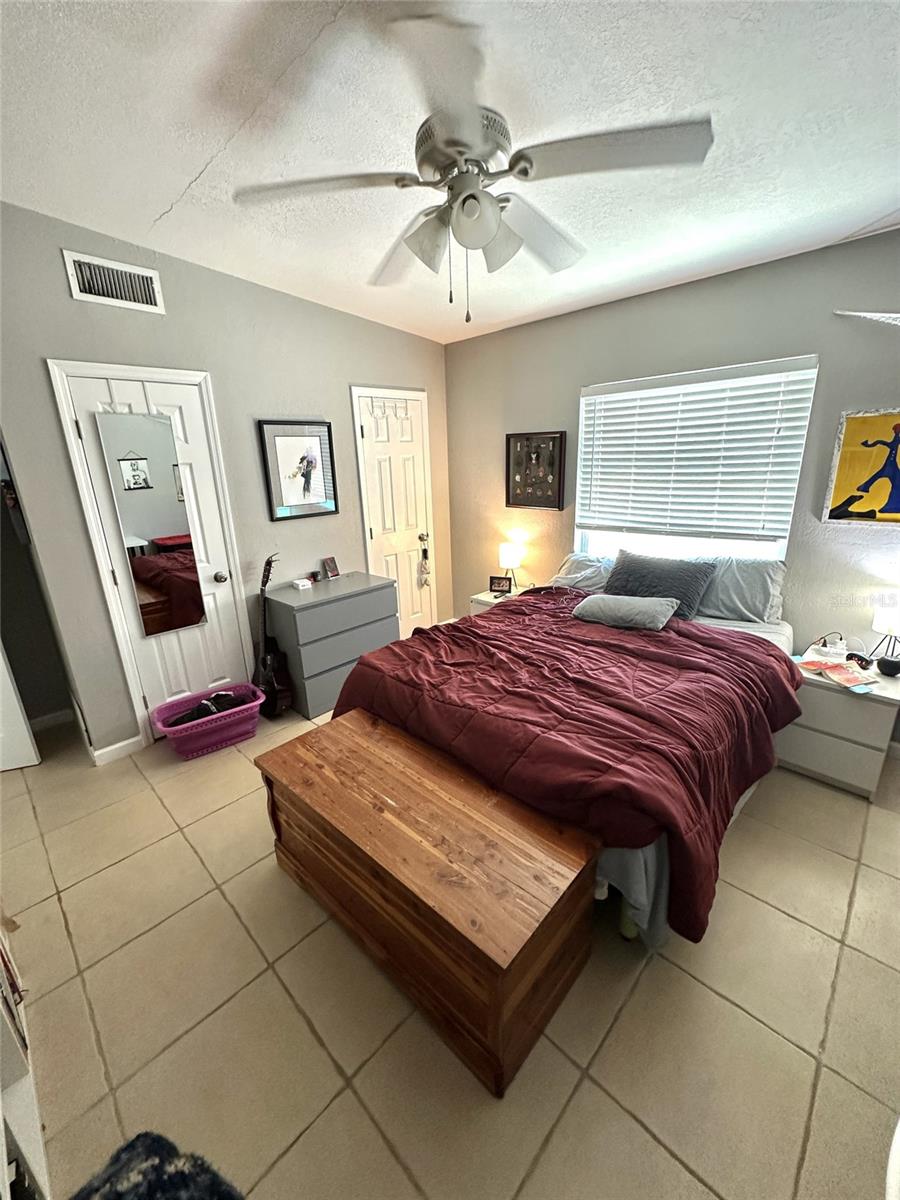 Image 18 of 25 For 15398 2nd Street E