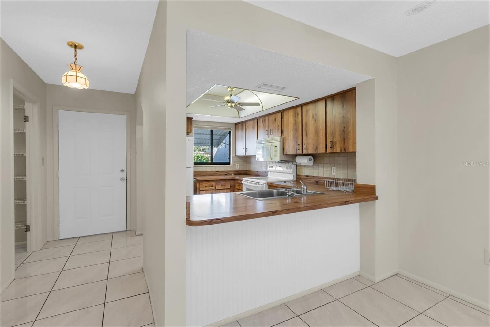 Image 10 of 34 For 2216 Oak Wind Drive