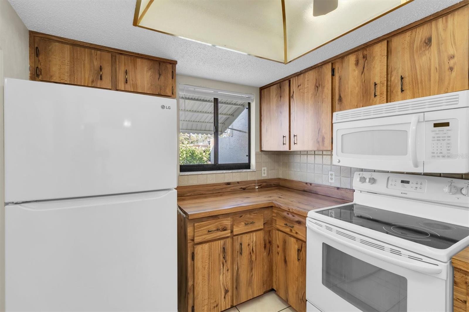 Image 12 of 34 For 2216 Oak Wind Drive