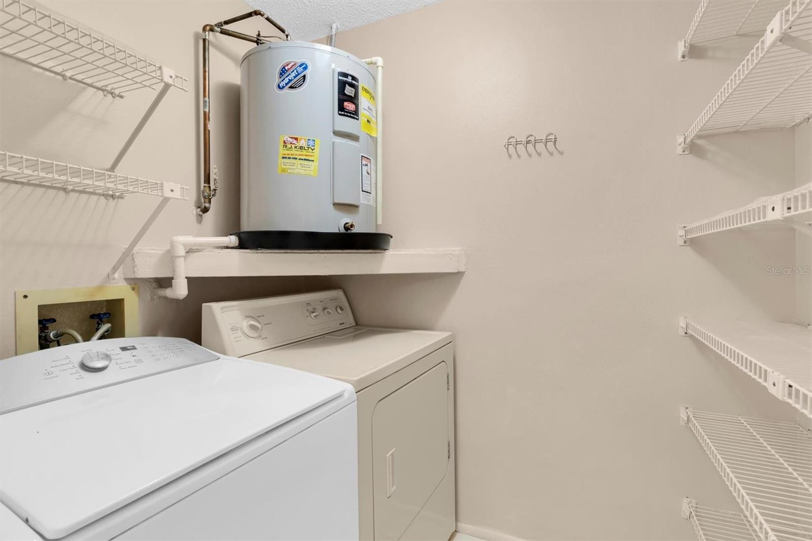 Image 23 of 34 For 2216 Oak Wind Drive