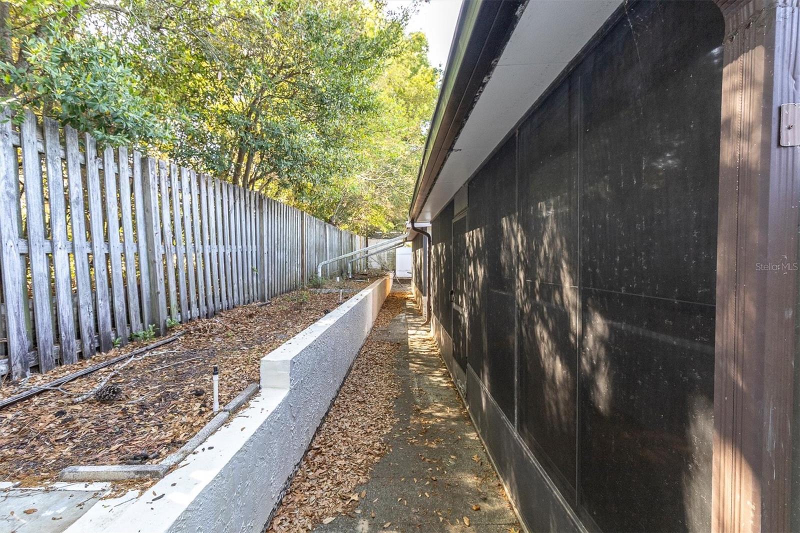 Image 26 of 34 For 2216 Oak Wind Drive