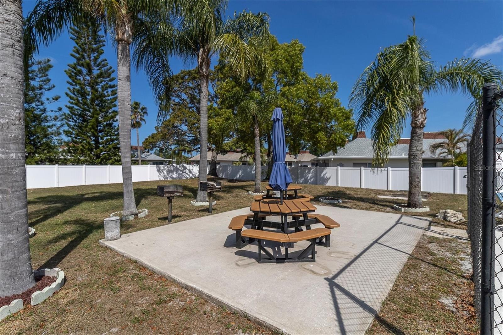 Image 32 of 34 For 2216 Oak Wind Drive